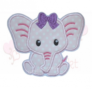 großer Elefant  in blau oder rosa